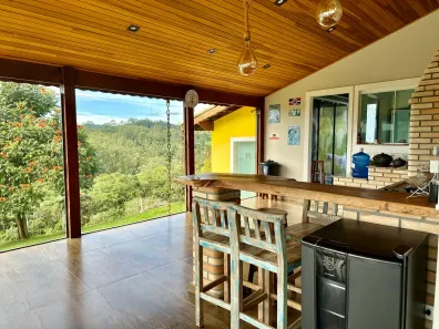 Fazenda/Sítio com 5 Quartos à venda, 650m² no Nogueira, Guararema