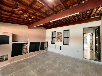 Casa com 3 Quartos para alugar, 100m² no Piracangaguá, Taubaté