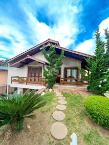 Casa com 4 Quartos à venda, 204m² no Peterlongo, Garibaldi