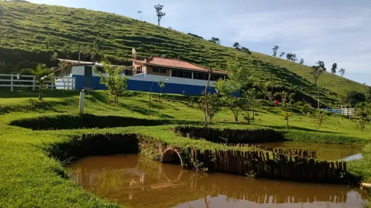 Fazenda/Sítio com 1 Quarto à venda, 80m² no Centro, Guaratinguetá
