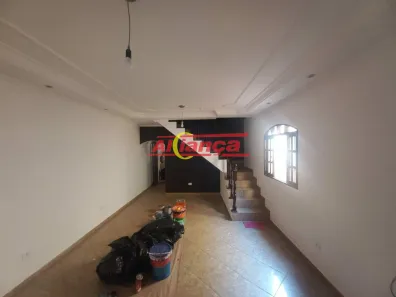 Sobrado com 3 Quartos para alugar, 100m² no Vila Nova Bonsucesso, Guarulhos