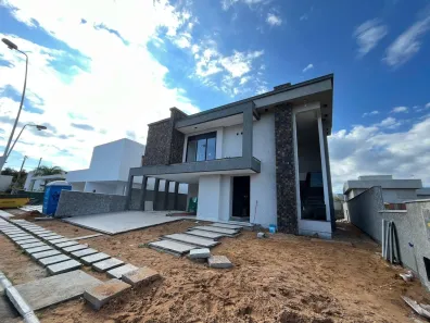 Casa de Condomínio com 3 Quartos à venda, 239m² no São João do Rio Vermelho, Florianópolis