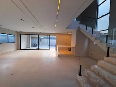 Sobrado com 3 Quartos à venda, 277m² no Residencial Ouroville, Taubaté