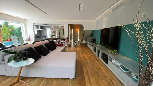 Casa de Condomínio com 3 Quartos à venda, 310m² no Planalto Paulista, São Paulo