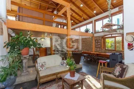 Casa com 4 Quartos à venda, 350m² no Passo da Areia, Porto Alegre