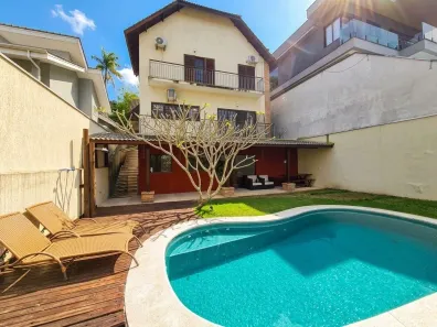 Casa de Condomínio com 3 Quartos para alugar, 245m² no Parque Residencial Itapeti, Mogi das Cruzes