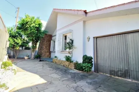 Casa com 4 Quartos à venda, 231m² no Glória, Porto Alegre