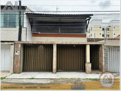 Casa com 4 Quartos à venda, 300m² no Maraponga, Fortaleza