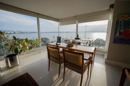 Apartamento com 3 Quartos à venda, 282m² no Agronômica, Florianópolis