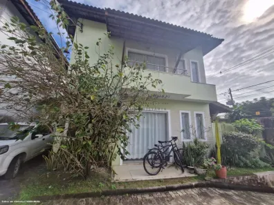 Casa de Condomínio com 4 Quartos à venda, 200m² no Buraquinho, Lauro de Freitas