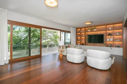 Apartamento com 3 Quartos para alugar, 257m² no Auxiliadora, Porto Alegre