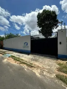 com 3 Quartos para alugar, 200m² no Campestre, Teresina