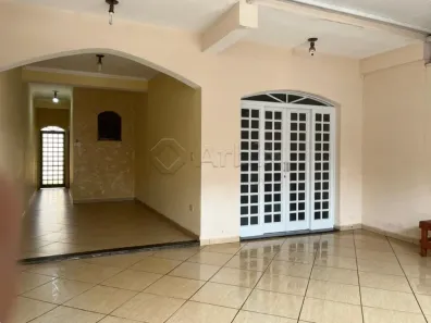 Casa com 3 Quartos à venda, 225m² no Parque Residencial Jaguari, Americana