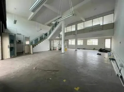Prédio Comercial para alugar, 400m² no Baeta Neves, São Bernardo do Campo