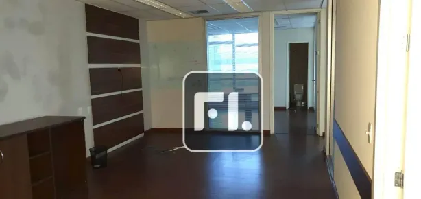 Sala Comercial para alugar, 106m² no Vila Olímpia, São Paulo