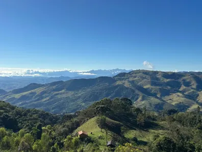 Fazenda/Sítio com 2 Quartos à venda, 271344m² no , Dom Viçoso