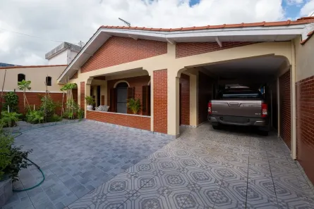 Casa com 3 Quartos à venda, 175m² no Bal Stella Maris, Peruíbe