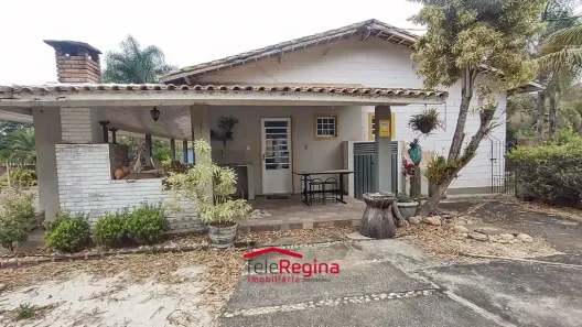 Fazenda/Sítio com 3 Quartos à venda, 160m² no Chácara Marambaia, Caçapava