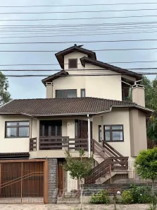 Casa com 3 Quartos à venda, 218m² no Nossa Senhora da Saúde, Caxias do Sul