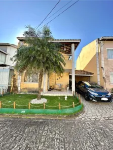 Casa de Condomínio com 4 Quartos à venda, 224m² no Pitangueiras, Lauro de Freitas