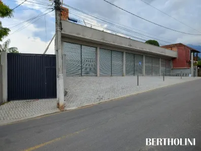 Ponto Comercial para alugar, 105m² no , Itatiaia