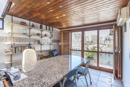 Sala Comercial à venda, 67m² no Floresta, Porto Alegre