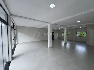 Ponto Comercial para alugar, 81m² no Centro, Botucatu