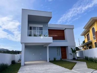 Casa de Condomínio com 4 Quartos à venda, 226m² no São João do Rio Vermelho, Florianópolis