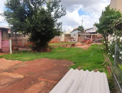 Imóvel Comercial com 3 Quartos à venda, 100m² no Vila Balarotti, Londrina