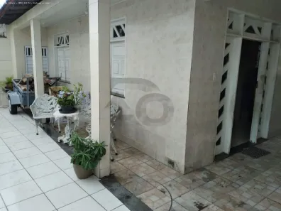 Casa com 3 Quartos à venda, 200m² no Farolândia, Aracaju