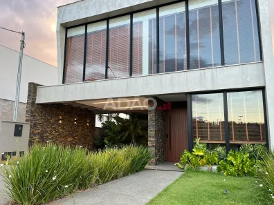 Casa de Condomínio com 4 Quartos à venda, 230m² no Jardins Capri, Senador Canedo