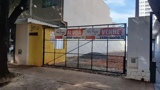 à venda, 313m² no Centro, Araraquara