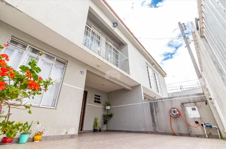 Sobrado com 3 Quartos à venda, 63m² no Alto Boqueirão, Curitiba