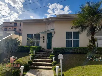 Casa de Condomínio com 4 Quartos para venda ou aluguel, 269m² no Arujá Country Club, Arujá