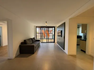 Apartamento com 2 Quartos para alugar, 102m² no Jurerê, Florianópolis