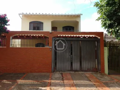 Sobrado com 5 Quartos à venda, 373m² no Vila Alba, Campo Grande