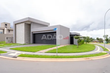 Casa de Condomínio com 3 Quartos à venda, 240m² no Jardins França, Goiânia