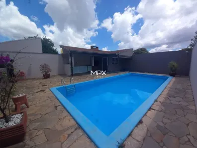 Imóvel Comercial com 4 Quartos para alugar, 211m² no Vila Rezende, Piracicaba