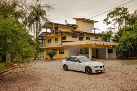 Fazenda/Sítio com 4 Quartos à venda, 400m² no Barracão, Gaspar
