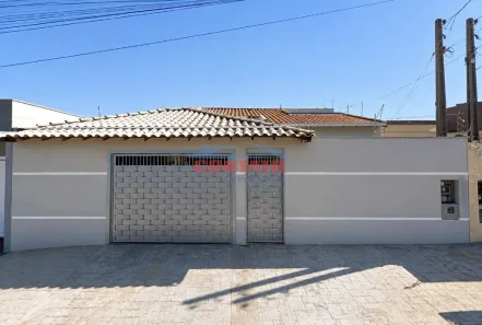 Casa com 3 Quartos para alugar, 200m² no Jardim de Cresci, São Carlos