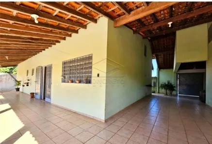 Casa com 4 Quartos à venda, 238m² no Vila Jardim Celina, Bauru