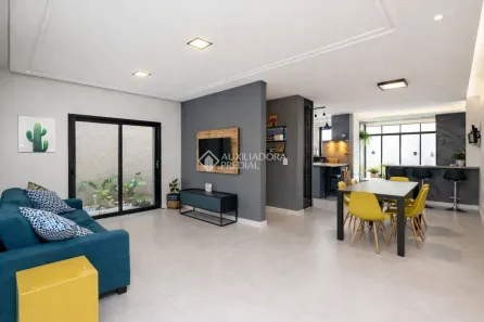 Casa de Condomínio com 3 Quartos à venda, 210m² no Bairro Alto, Curitiba