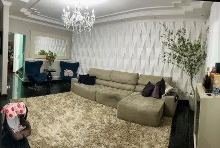Casa com 3 Quartos à venda, 291m² no Jardim Patrícia, Uberlândia