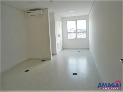 Sala Comercial à venda, 26m² no Centro, Jacareí