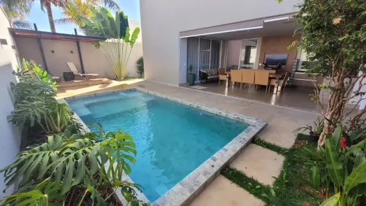 Casa de Condomínio com 4 Quartos à venda, 355m² no Jardim Sul, Uberlândia