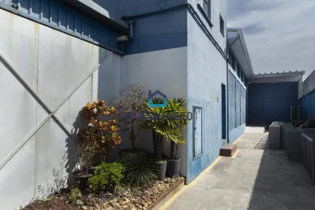 Galpão/Depósito/Armazém para alugar, 400m² no Vila Guarani (Z Sul), São Paulo