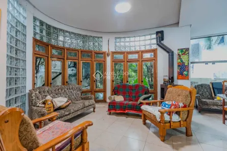 Casa de Condomínio com 6 Quartos à venda, 497m² no Teresópolis, Porto Alegre