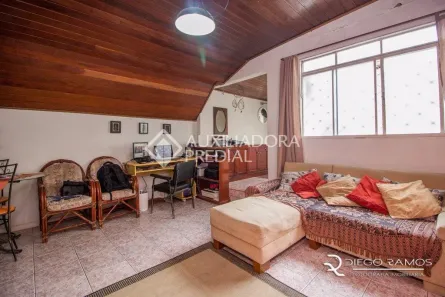 Casa com 4 Quartos à venda, 190m² no Rio Branco, Porto Alegre
