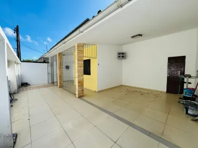 Casa com 3 Quartos à venda, 200m² no Tabuleiro do Martins, Maceió