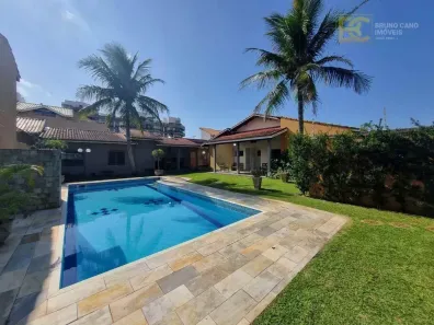 Casa com 3 Quartos para alugar, 232m² no Centro, Peruíbe